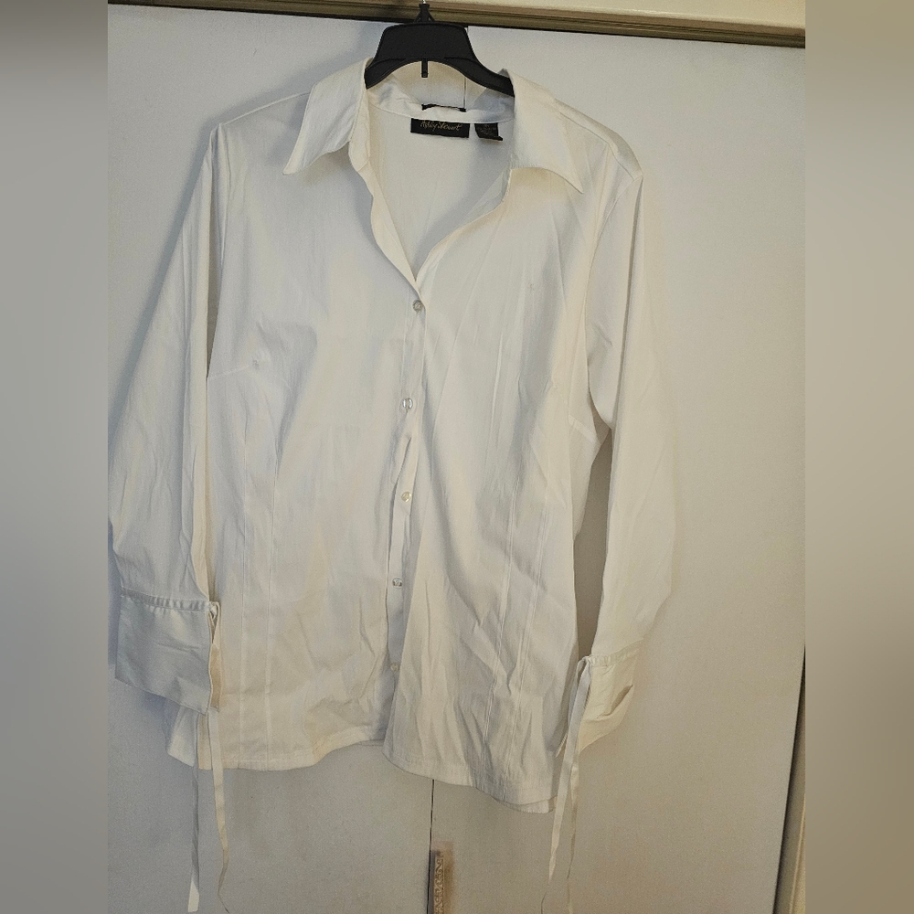 Womens 18W white stretch shirt
